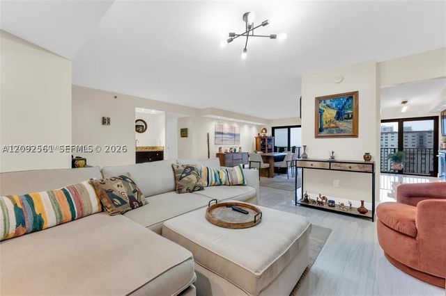1201 S Ocean Dr 1206S, Hollywood, FL 33019