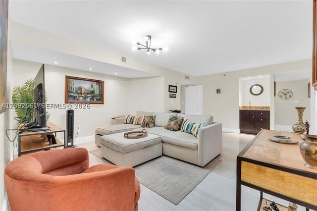 1201 S Ocean Dr 1206S, Hollywood, FL 33019