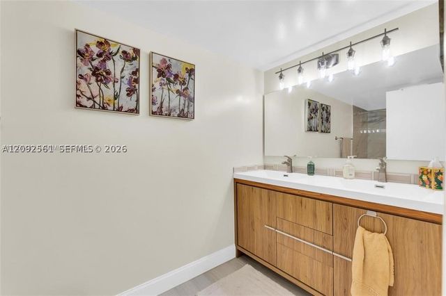 1201 S Ocean Dr 1206S, Hollywood, FL 33019