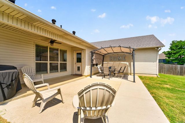 4108 Olympia Drive, Bryant, AR 72022