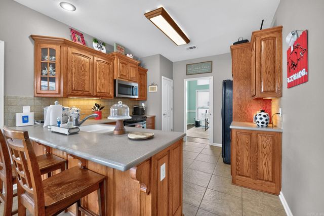 4108 Olympia Drive, Bryant, AR 72022