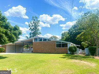 203 PINEVIEW Drive, Warner Robins, GA 31088