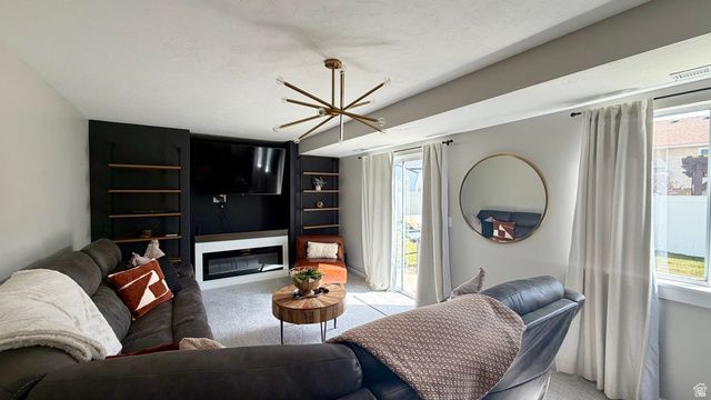 11261 S HAVRE CIR, Sandy, UT 84070