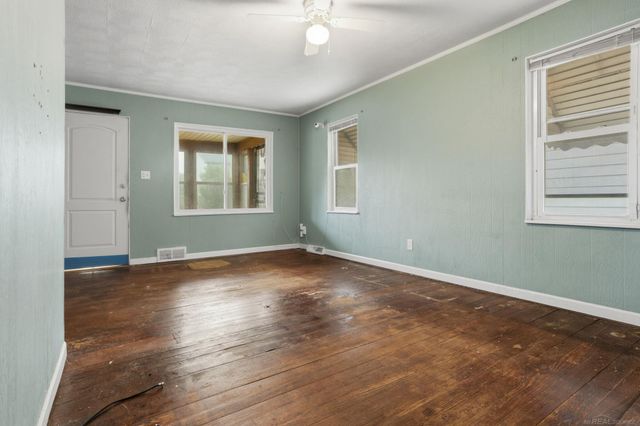 28041 Maple Street, Roseville, MI 48066