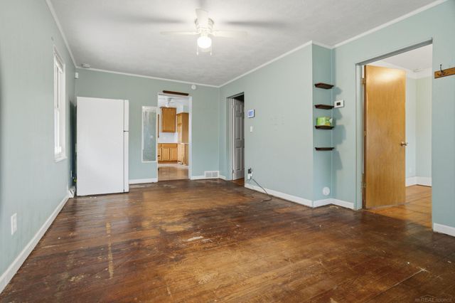 28041 Maple Street, Roseville, MI 48066