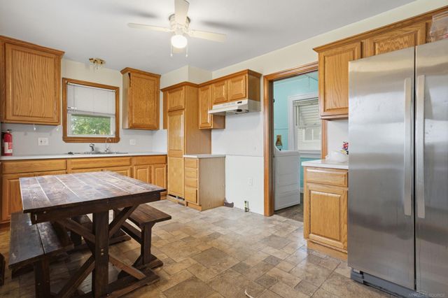 28041 Maple Street, Roseville, MI 48066