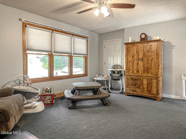 3 Fox Farm Road, Queensbury, NY 12804
