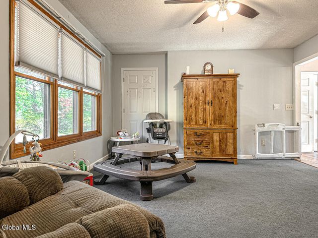 3 Fox Farm Road, Queensbury, NY 12804