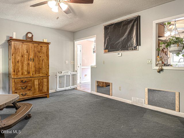 3 Fox Farm Road, Queensbury, NY 12804