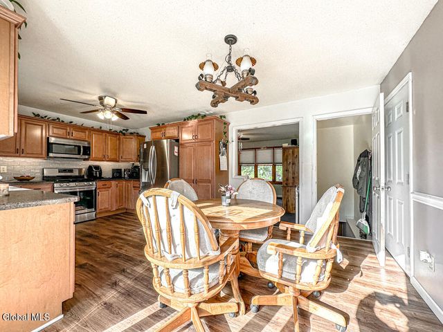 3 Fox Farm Road, Queensbury, NY 12804