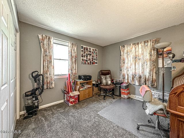 3 Fox Farm Road, Queensbury, NY 12804