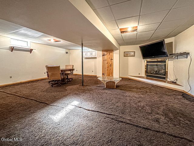 3 Fox Farm Road, Queensbury, NY 12804