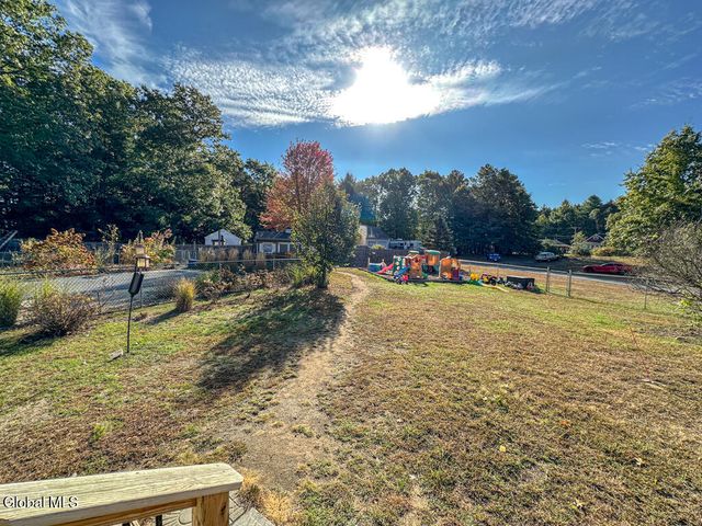 3 Fox Farm Road, Queensbury, NY 12804