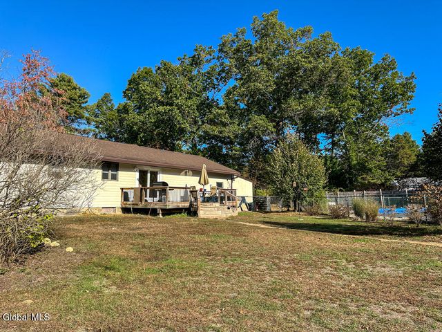 3 Fox Farm Road, Queensbury, NY 12804