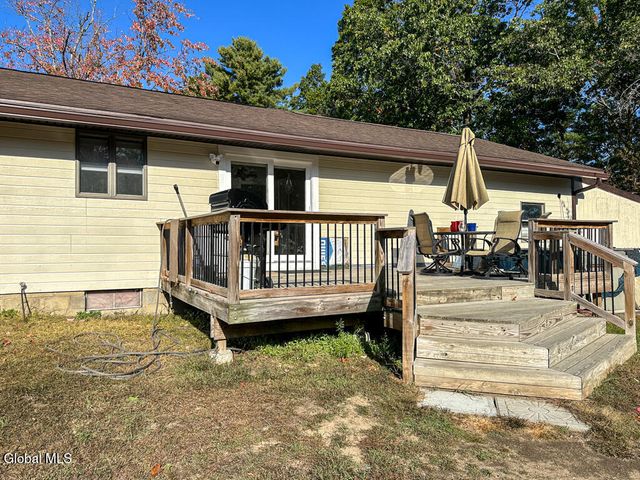 3 Fox Farm Road, Queensbury, NY 12804