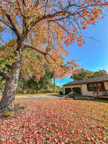 3 Fox Farm Road, Queensbury, NY 12804