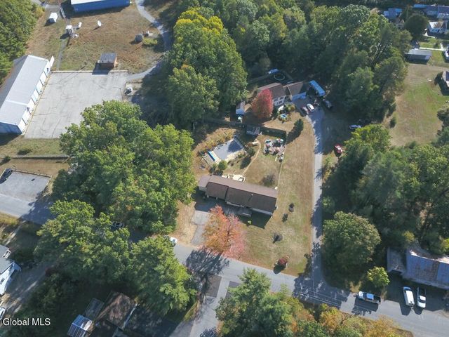 3 Fox Farm Road, Queensbury, NY 12804