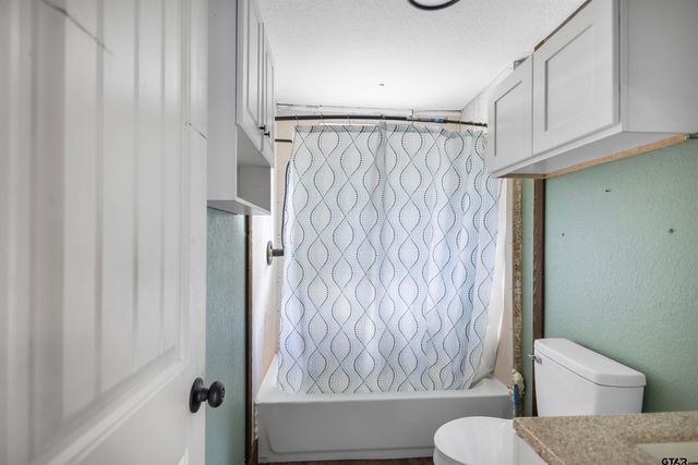 2240 County Rd 1502, Van, TX 75790