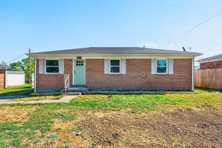 24 Cedarwood Drive, Lancaster, KY 40444