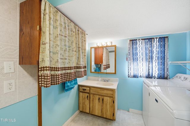 540 Oakwood Street, Bristol, TN 37620