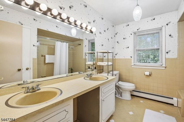69 Van Orden Rd, West Milford Twp., NJ 07435