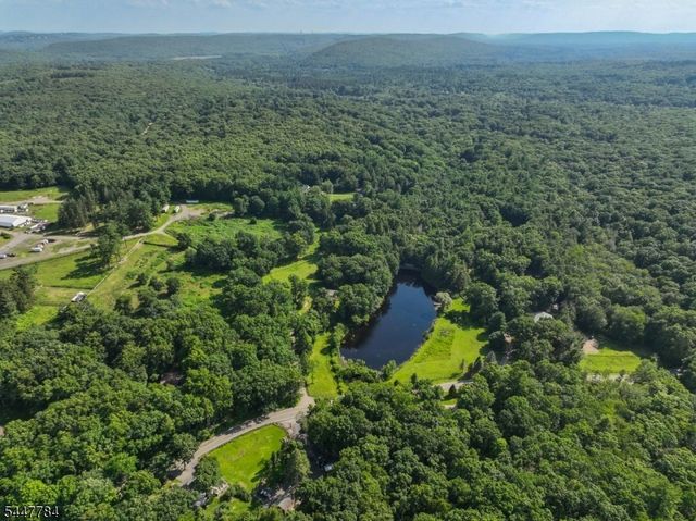 69 Van Orden Rd, West Milford Twp., NJ 07435