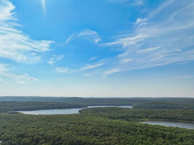 69 Van Orden Rd, West Milford Twp., NJ 07435