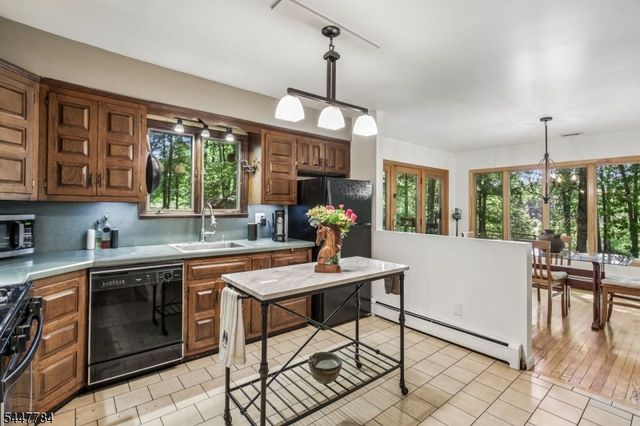 69 Van Orden Rd, West Milford Twp., NJ 07435