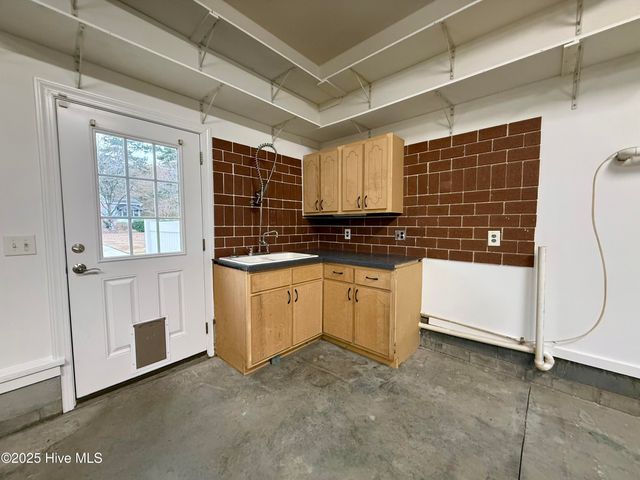 1380 Bear Trap Road, Williamston, NC 27892