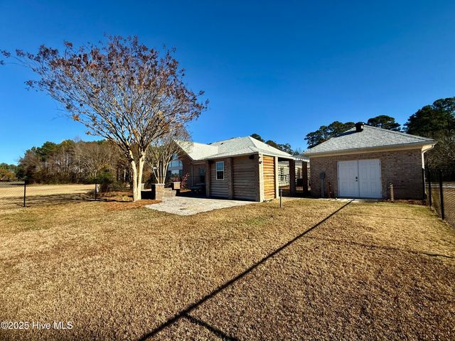 1380 Bear Trap Road, Williamston, NC 27892