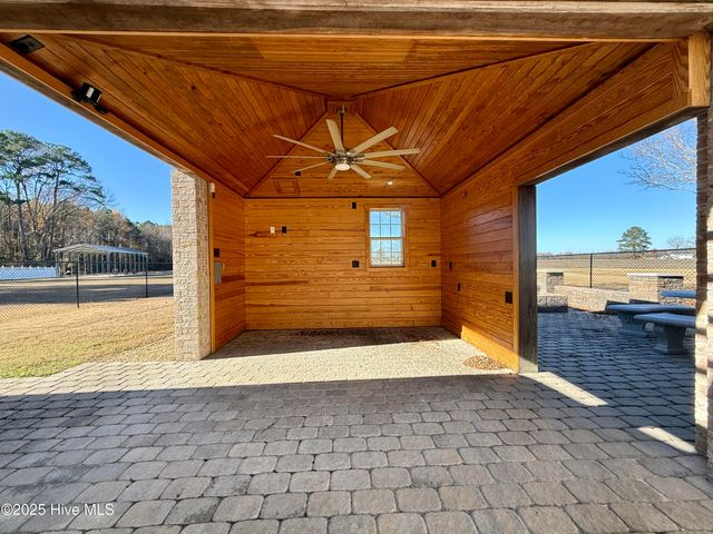 1380 Bear Trap Road, Williamston, NC 27892