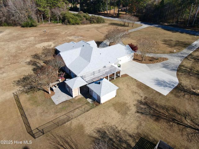 1380 Bear Trap Road, Williamston, NC 27892