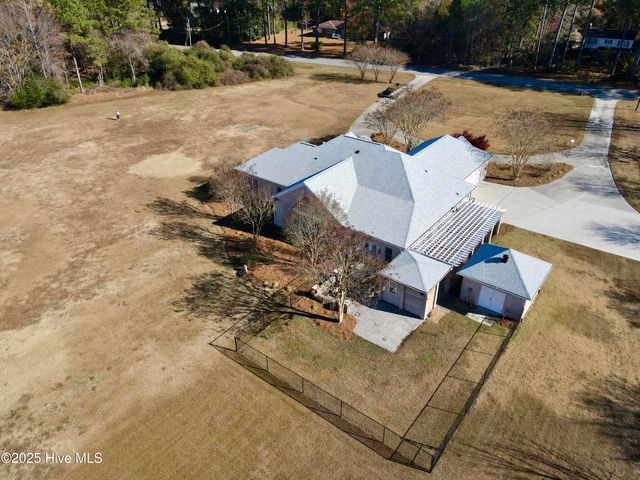 1380 Bear Trap Road, Williamston, NC 27892