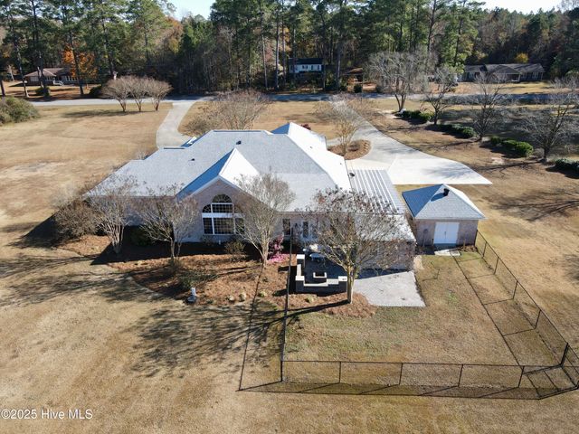 1380 Bear Trap Road, Williamston, NC 27892