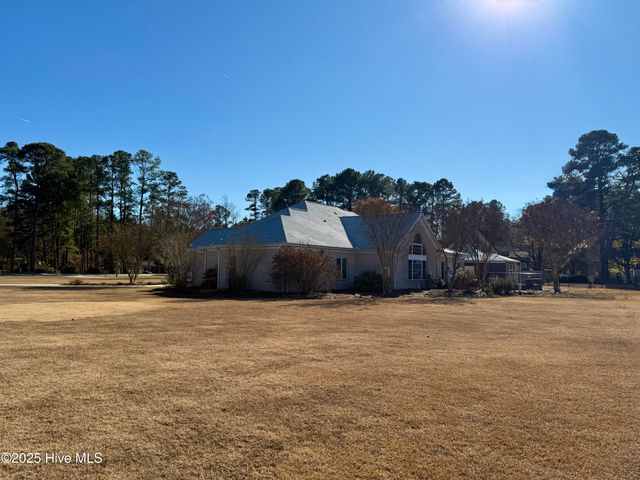 1380 Bear Trap Road, Williamston, NC 27892