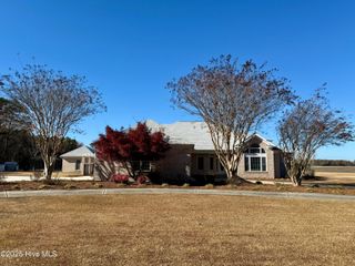 1380 Bear Trap Road, Williamston, NC 27892