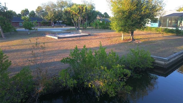 5605 OAKVIEW LANE, Punta Gorda, FL 33950