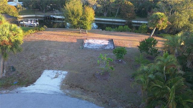 5605 OAKVIEW LANE, Punta Gorda, FL 33950