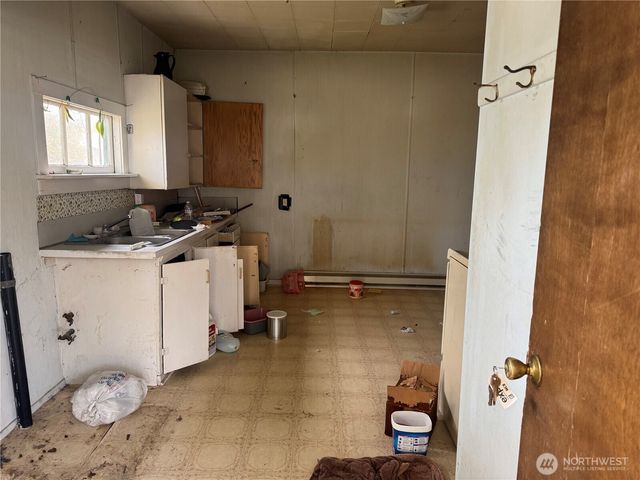 916 Division Street, Grand Coulee, WA 99133