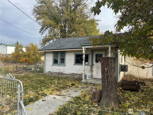 916 Division Street, Grand Coulee, WA 99133