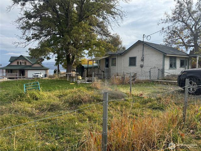 916 Division Street, Grand Coulee, WA 99133