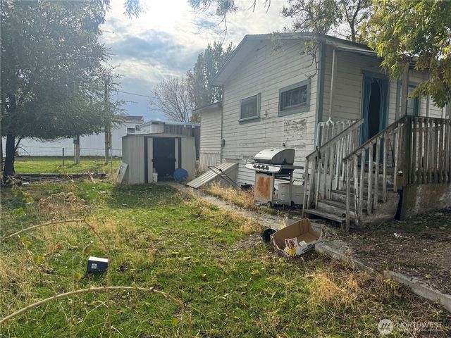 916 Division Street, Grand Coulee, WA 99133