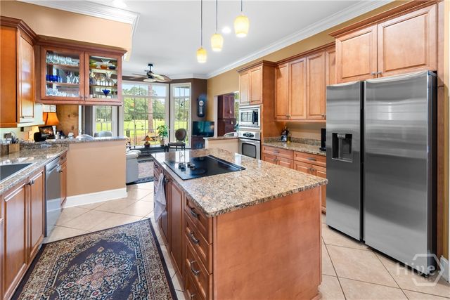 14 Amberwood Circle, Savannah, GA 31405