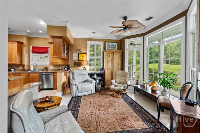 14 Amberwood Circle, Savannah, GA 31405