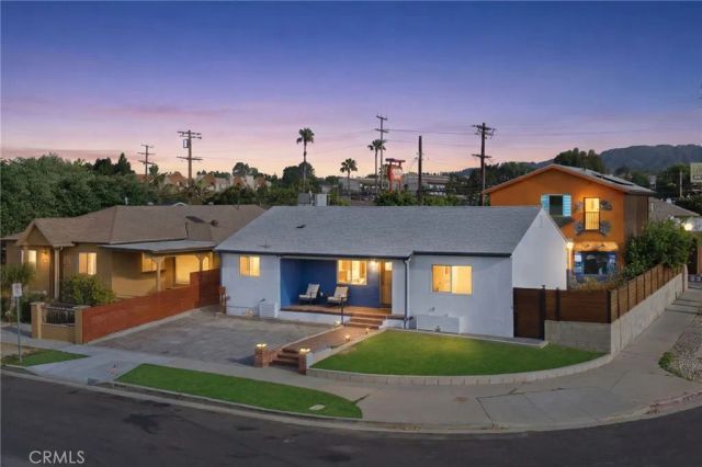 17660 Martha Street, Encino, CA 91316