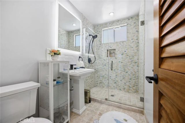 17660 Martha Street, Encino, CA 91316