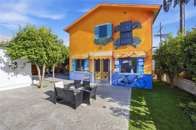 17660 Martha Street, Encino, CA 91316