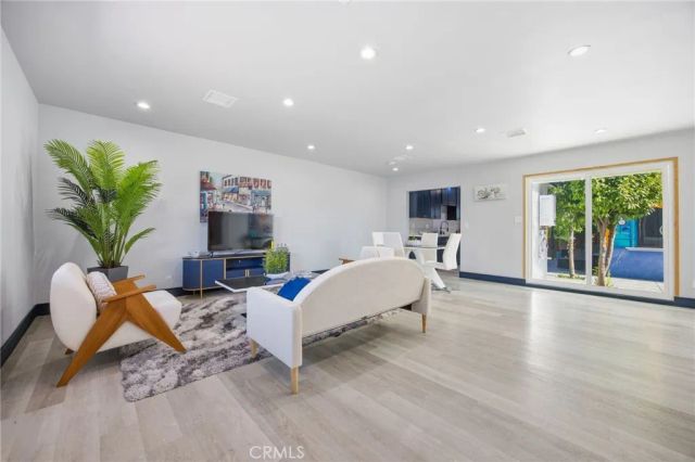 17660 Martha Street, Encino, CA 91316