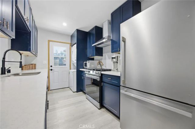 17660 Martha Street, Encino, CA 91316