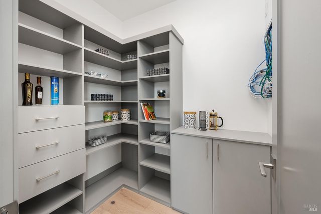 5095 Knollwood Ct, Santa Rosa, CA 95403